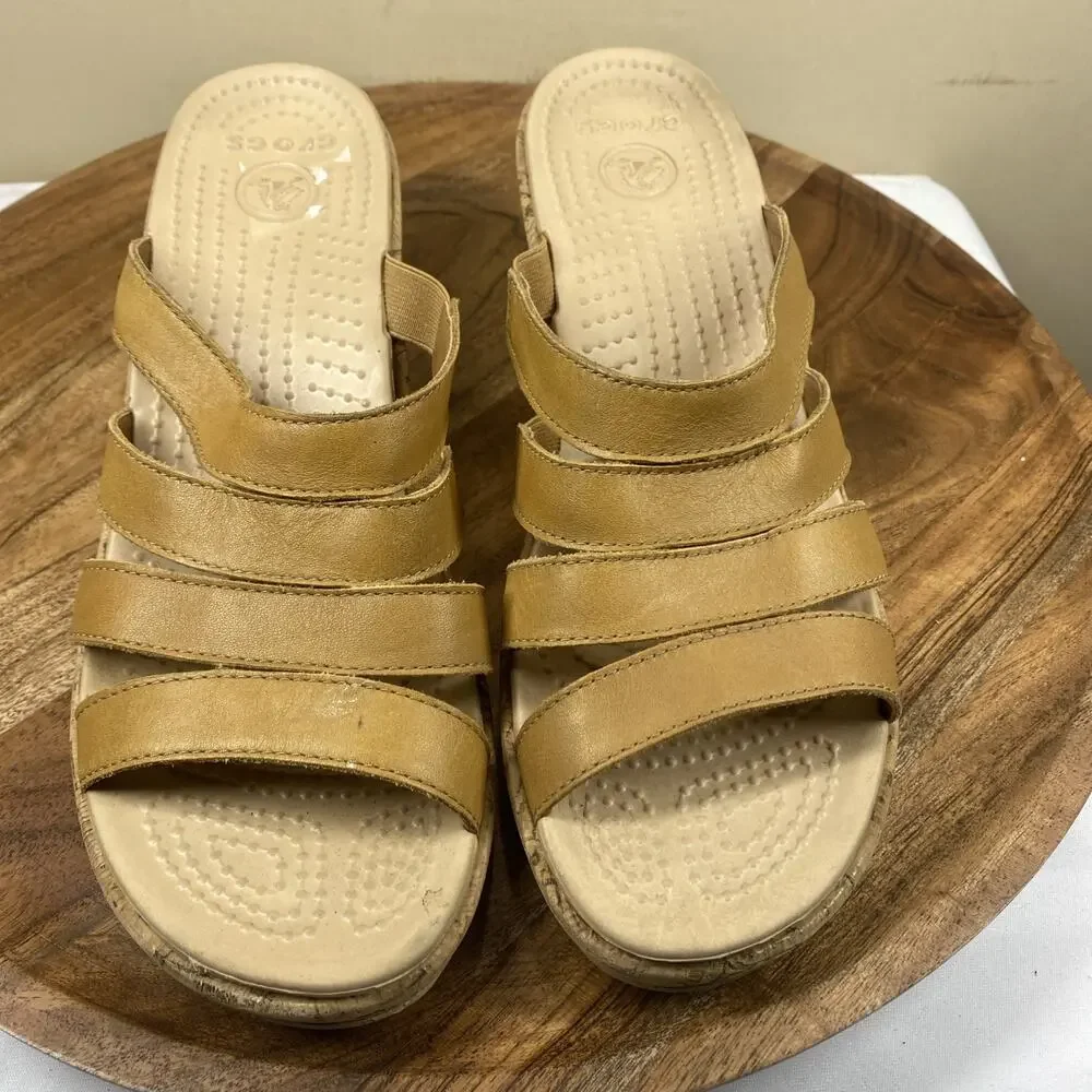 Crocs A leigh Womens Cork Brown Size 10 Heeled Strappy Sandals